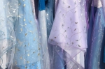 Foto de Descubre las últimas tendencias en vestidos de invitada para el 2023: ¡Elegancia y estilo garantizados!