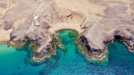 Foto de From Landing to Lounging: Lanzarote's Beaches Near the Airport