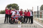 Foto de Konica Minolta continúa reuniendo trofeos en su apuesta por apoyar al motociclismo español 
