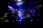 Foto de Sesión histórica con el concierto homenaje a Joan Manuel Serrat celebrado en el mismo espacio donde debutó hace 60 años