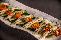 Montes de Galicia ofrece las normas para salir a comer fuera y no romper la dieta 