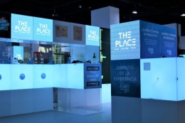 Comprar en tiendas físicas sin dependientes y con dinero virtual, una realidad en The Place 