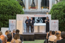 El publicista Toni Segarra, premio de honor IED Design Awards a toda una carrera dedicada a la creatividad