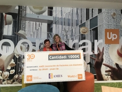 Up SPAIN entrega un Cheque Solidario a AMES