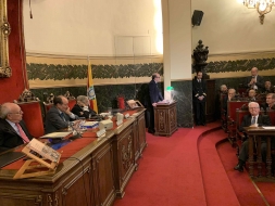 Javier Sanz presentó ayer en la RANM su 'Diccionario biográfico histórico de dentistas'