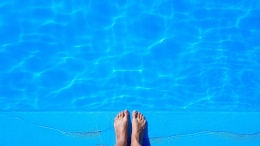 Piscinas Lara: "Con un simple kit se puede poner a punto la piscina para el verano"