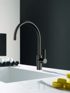 "Dark is beautiful": Dornbracht amplía su gama de acabados para cocinas
