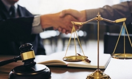 Qué hacen los abogados con especialización en derecho corporativo o societario