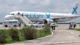 EEUU devuelve a 89 cubanos en vuelo de deportación