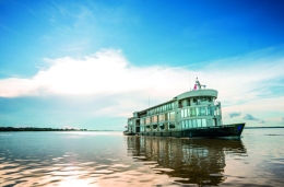 OLI instala sus productos en el barco-hotel Amazon Discovery