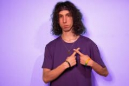 Estreno mundial de 'Kira', la canción para despertar conciencias: Día internacional contra el acoso escolar