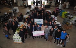 Fertifluid entrega casi 12.000 € a la AECC por su campaña solidaria “Cada Gota Cuenta”