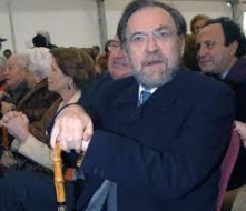 D. ANTONIO BURGOS, CON MIS RESPETOS, ES VD. UN \