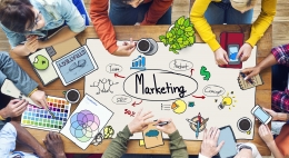 ¿Cuáles son las otras estrategias que acompañan al buzoneo en el Marketing directo?