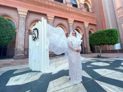 La artista española Mercedes Eirín presenta su obra “Las dunas infinitas” en la Semana de la Sostenibilidad de Abu Dhabi