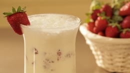 Desayuno con fresas - La campaña Fresas de Europa propone diferentes recetas para comenzar el día con energía
