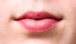 ¿Cómo debemos cuidar nuestros labios?