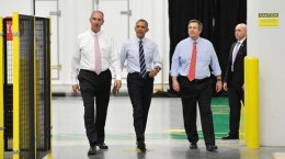 El presidente norteamericano Obama visita la fábrica de baterías de litio-ión de Saft