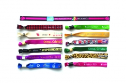 La cultura de las Pulseras de Tela Personalizadas.
