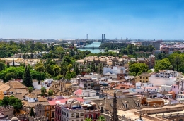 Ventajas de contratar un asesor inmobiliario para gestionar el alquiler de tu local
