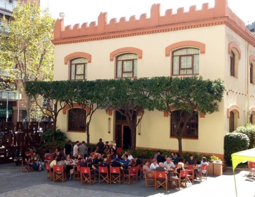 Éxito de asistencia al festival solidario que organizó la  Associació Catalana per al Parkinson