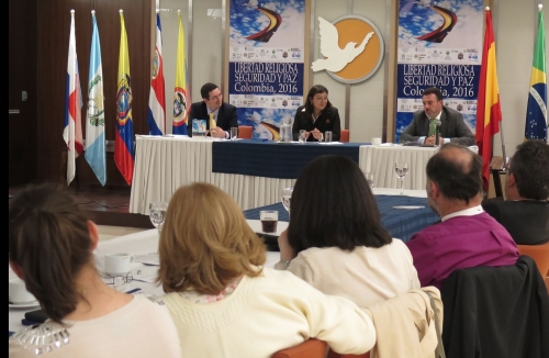 Expertos hablan en Colombia sobra Libertad Religiosa y Paz