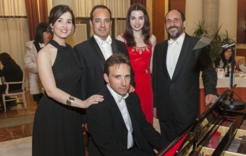 La cena de la Ópera del Restaurante El Colegio de Pamplona se celebra este viernes 18 de marzo