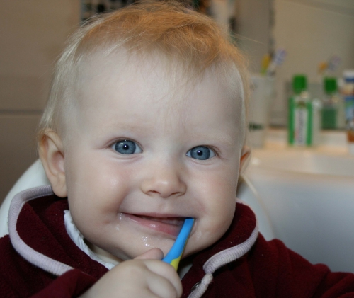 Sanitas Consulting con la salud bucodental de los más pequeños