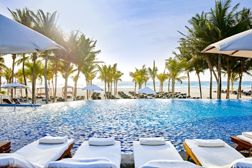 Pool Concierge: Un servicio único del Royal Hideaway Playacar