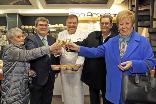 BIZKARRA cumple 60 años renovando la receta del pastel de arroz típico de Bilbao-Bizkaia