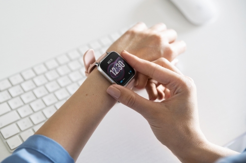 Relojes inteligentes para usar en el deporte en zonas de naturaleza