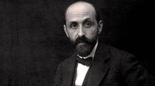 Juan Ramón Jiménez: El Poeta de la Poesía Pura y la Nostalgia de Moguer
