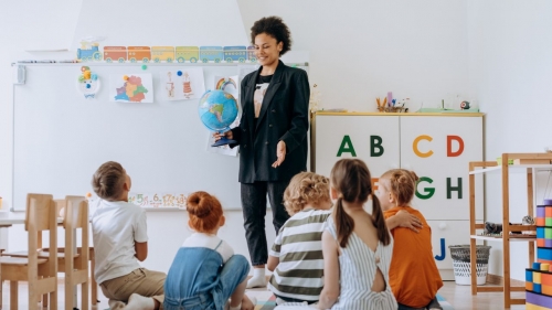 ¿Presencial u online? ¿Qué método funciona mejor para superar las oposiciones de educación infantil?