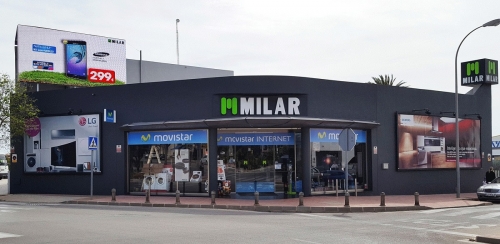 Milar Comelsa instala nuevas pantallas LED en sus tiendas