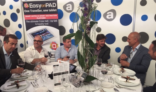 Acuerdo estratégico entre Ashotel y la tecnológica Singularity Innovation