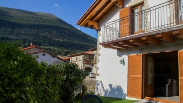 Disfrutar de las vacaciones en un entorno natural privilegiado: Casa Rural Gure Txokoa en Navarra