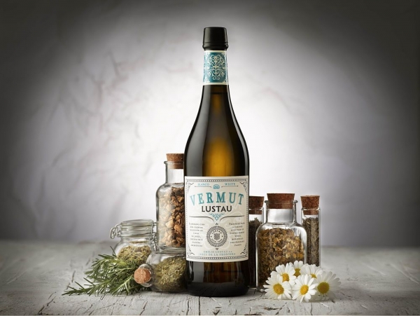 Bodegas Lustau presenta su nuevo vermut blanco