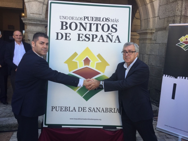 Puebla de Sanabria entra oficialmente en el club de Los Pueblos más Bonitos de España