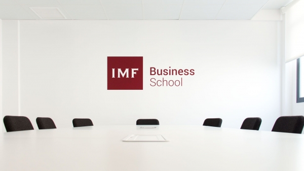 IMF Business School elabora una guía con 5 consejos para prevenir las alergias alimentarias esta Navidad 