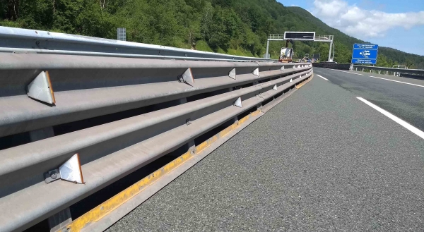 Itsak suministra barreras de seguridad vial metálicas para las obras del túnel de San Lorenzo
