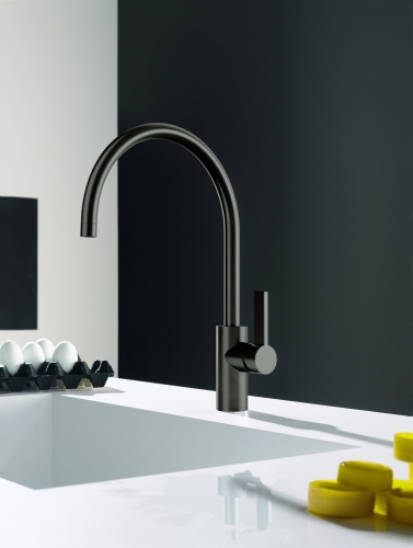 "Dark is beautiful": Dornbracht amplía su gama de acabados para cocinas