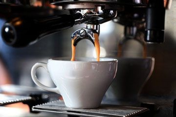 Casi la mitad de las quejas de los hosteleros españoles son relativas al incremento del precio del café 