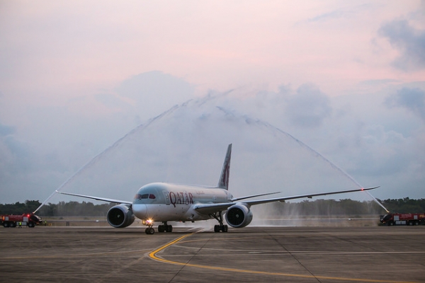 Qatar Airways toma tierra, por primera vez, en el Aeropuerto Internacional de U-Tapao Rayong Pattaya 