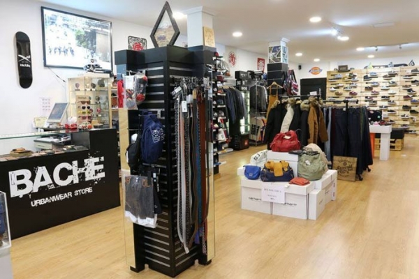 Nuevo local de BacheSurf, la tienda de ropa urbana en Cáceres