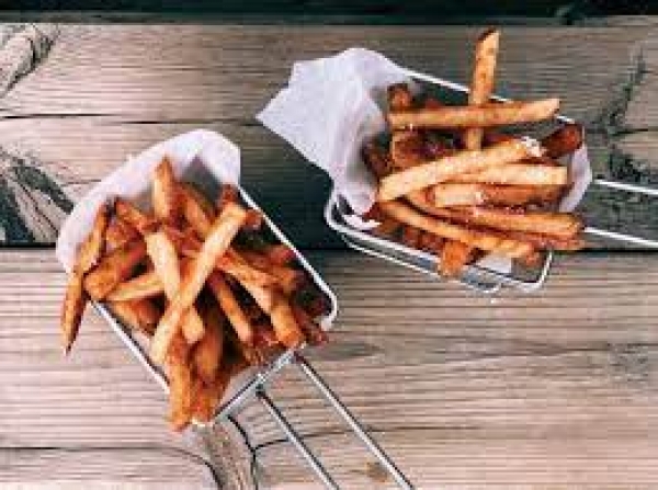 ¿Una freidora de aire baja en grasa realmente cocinará grandes patatas fritas?