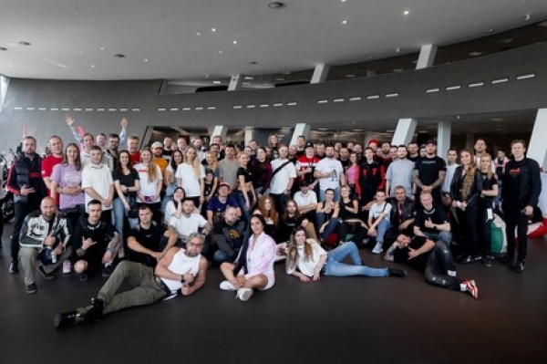 The forecasters were right. AVTODOM Ducati together with Ducati Owners Club Moscow held a hot opening of the 2025 Ducati