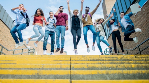 Vuelve la emoción del comienzo de Curso en Residencia La Buhaira de Sevilla