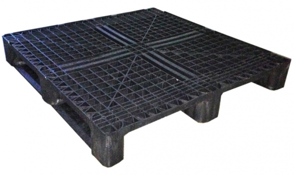 Palet plástico de 114x114 de 3 corredores muy robusto, soporta cargas de más de 7000 kilos