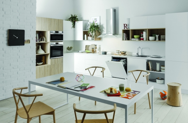Cocinar es mucho más fácil con la gama de encastre Aria de Indesit