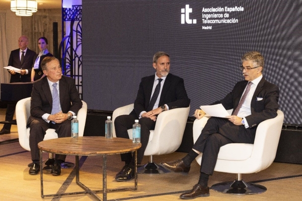 Los ingenieros de telecomunicación son la pieza clave en la edificación inteligente y el diseño de las ciudades del futu